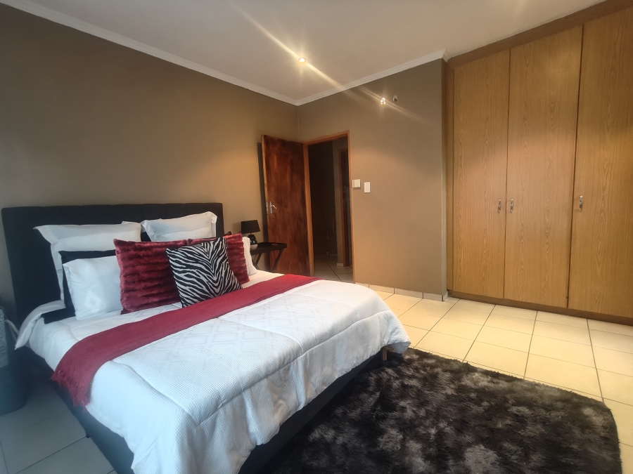 3 Bedroom Property for Sale in Azalea Park North West